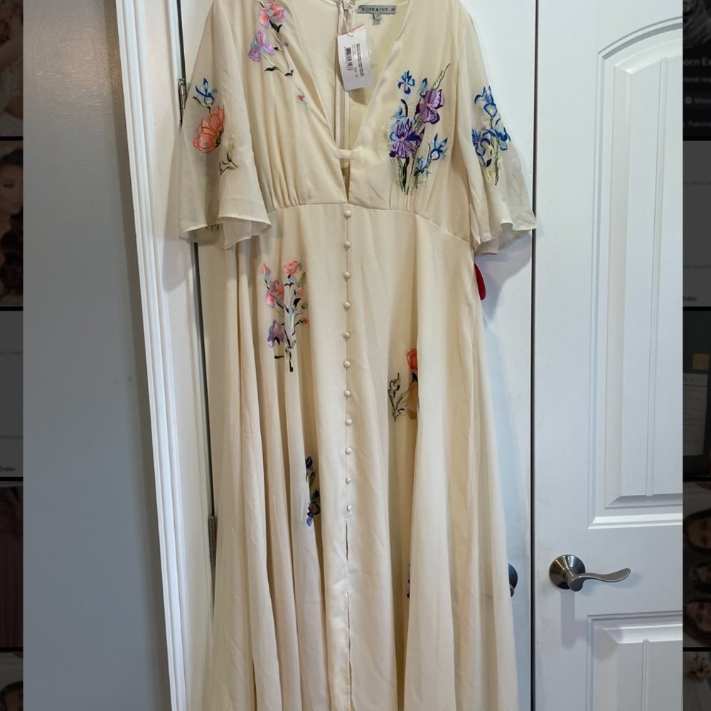 Hope & Ivy - The Carmen Midi Dress